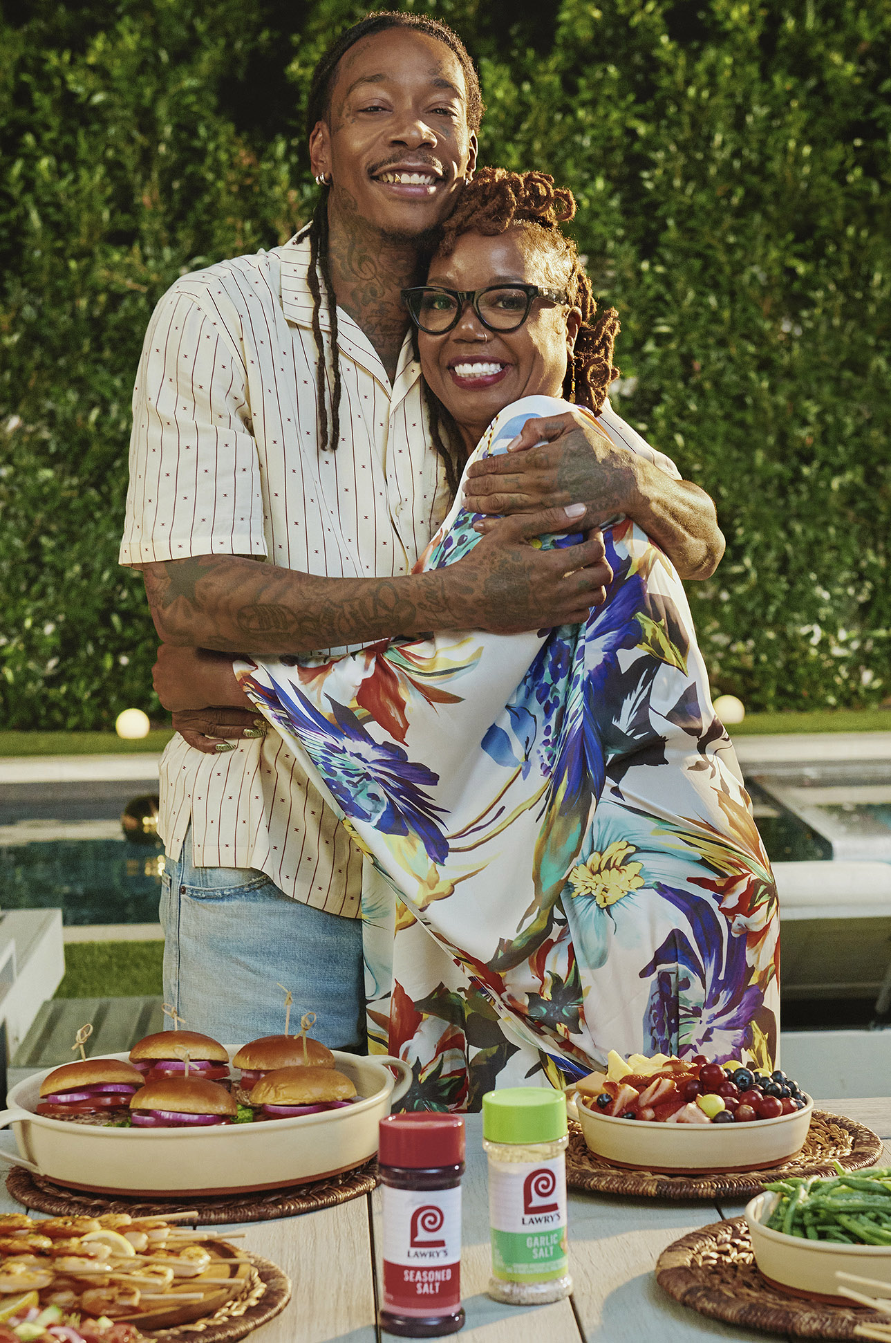 Wiz Khalifa And His Mom Explain The Pittsburgh Food Tradition The Rest Of Us Are Missing